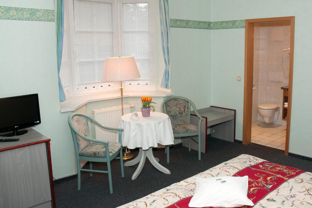 Hotel "Am Werl" Bad Saarow Extérieur photo